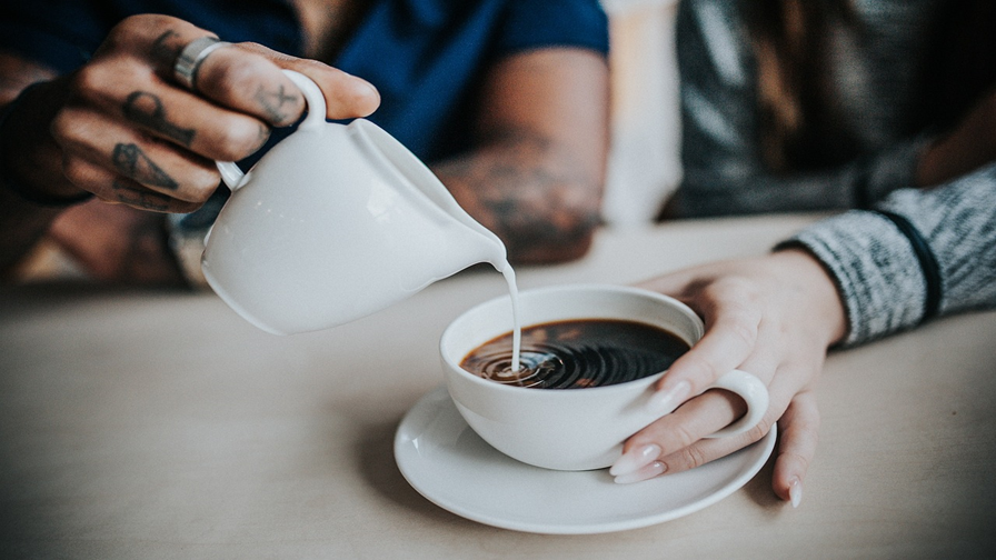 BEST OAT MILK FOR COFFEE