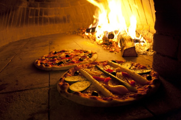 High-Heat Dough Tailored for Oni Ovens